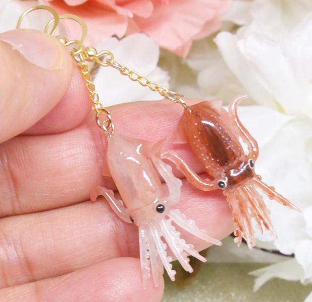 スルメイカのイヤーアクセサリー1枚目の画像